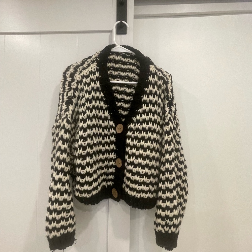 Sweater cardigan 65% polyester 35% viscose